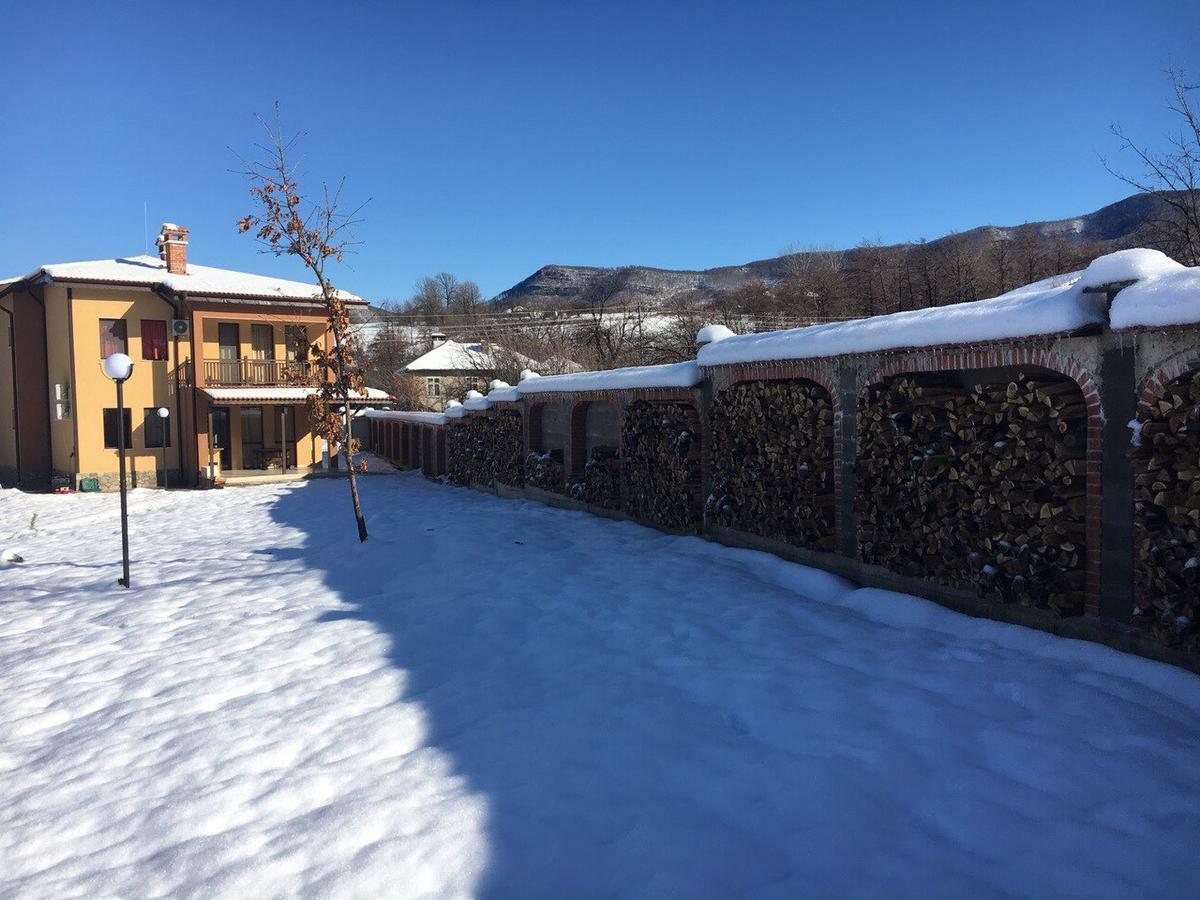 Комплекс Тянкови Къщи Vŭrshets Exterior foto