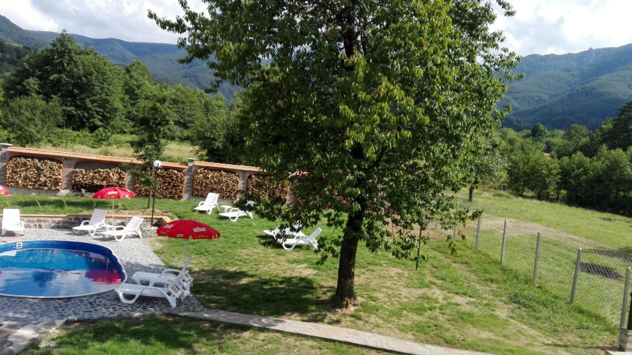 Комплекс Тянкови Къщи Vŭrshets Exterior foto
